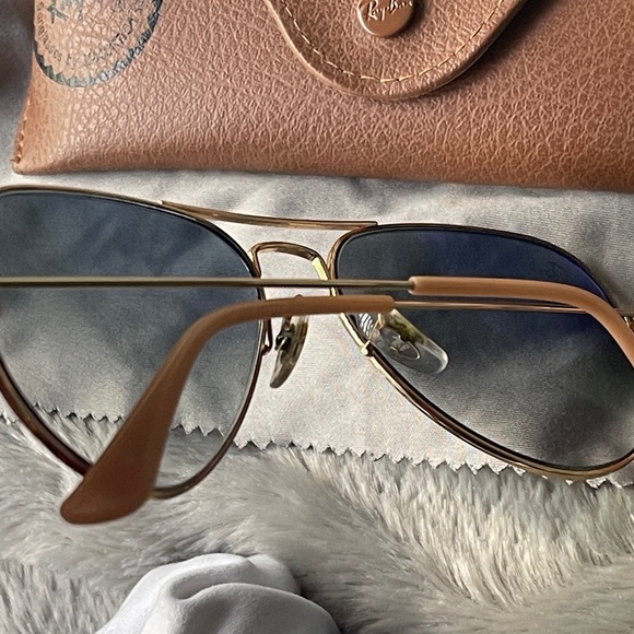 Ray-Ban Gold Frame Sunglasses with Blue Lenses - Picture 8 of 8